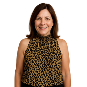 𝅺A. Byer Cheetah Print Top